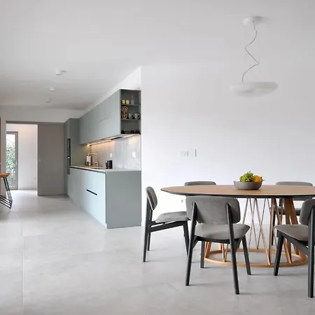 Holiday home Amazing In With Heated Swimming Pool