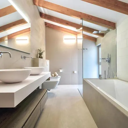 Holiday home Amazing In With Heated Swimming Pool