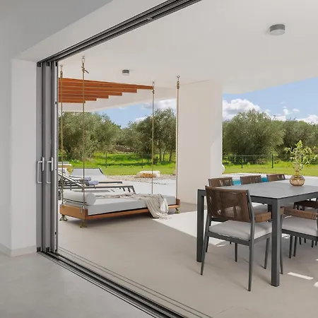 Amazing In With Heated Swimming Pool Holiday home